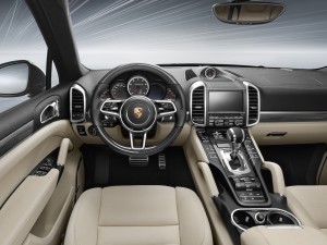 cayenne turbo s 内装.jpg